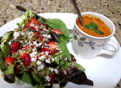 Strawberry Feta Salad w/ Roasted Pumpkin Seeds